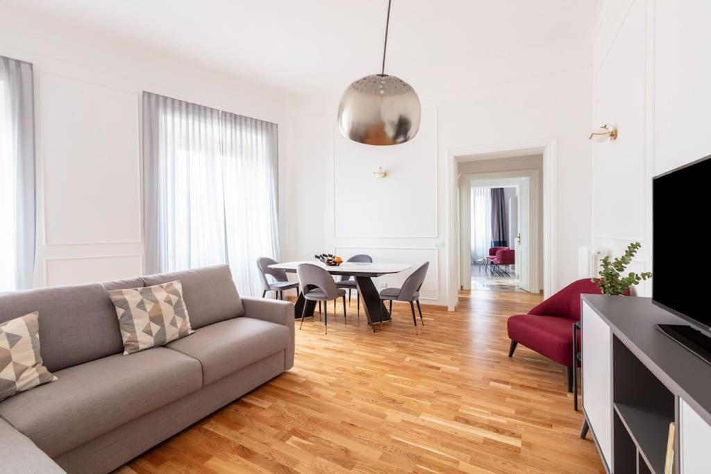 Sjr Luxury Apartment Trevi Fountain Roma Dış mekan fotoğraf